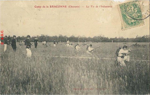 Camp de la braconne Charente 4.jpg